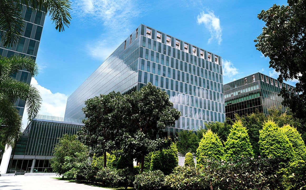 Pathways leading to the entrance of Helios Business Park