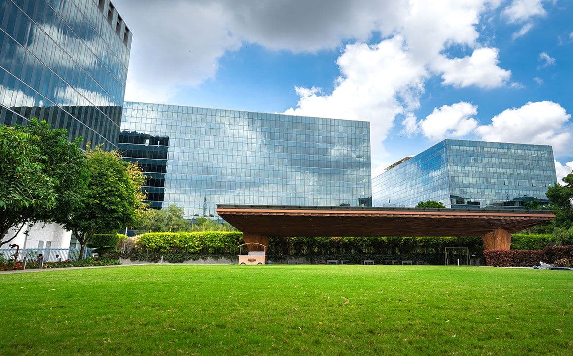 Wide-angle view of Helios Business Park's open spaces